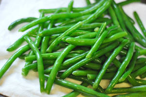 Green Beans White Cloth Wallpaper