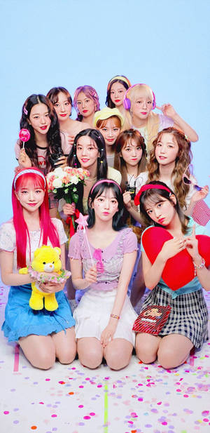 Group Izone Cute Aesthetic Wallpaper