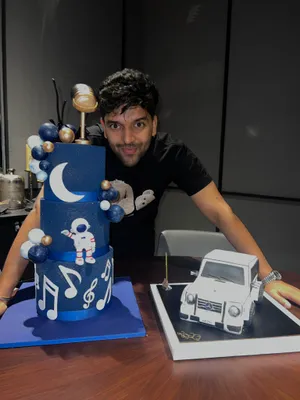 Guru Randhawa Cakes Wallpaper