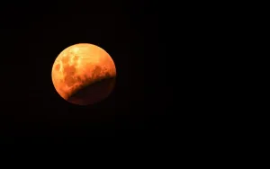 Half Lunar Eclipse Wallpaper