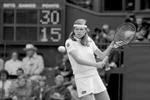 Hana Mandlikova Serious Face While Playing Wallpaper