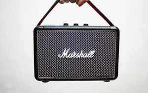 Hand Lifting Marshall Amplifier Wallpaper