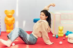 Happy And Vibrant Bae Suzy Wallpaper