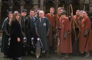 Harry Potter Landscape Quidditch Slytherin Gryffindor Wallpaper