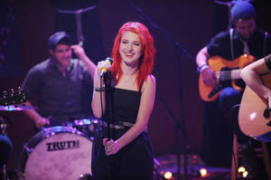 Hayley Williams Mtv Unplugged Wallpaper