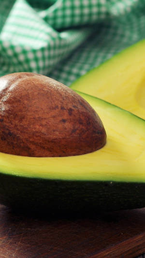 Healthy Green Flesh Avocado Fruit Portrait Wallpaper