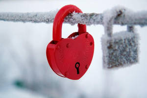 Heart Aesthetic Red Lock Wallpaper