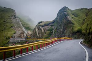 Hehuanshan Mountain In Taiwan Wallpaper