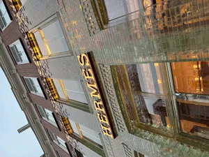 Hermes Store With Clear Bricks Wallpaper