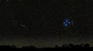 Hi Res Sky In The Dark Wallpaper