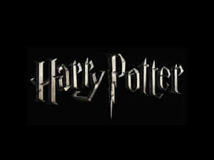 Highlighting The Contrast Black And White Of The Wizarding World Of Harry Potter Wallpaper