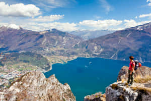 Hiker In Lago Di Garda Wallpaper