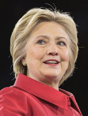 Hillary Clinton Adoring Look Wallpaper