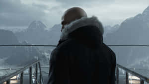 Hitman Looking Over Shoulder Desktop Wallpaper