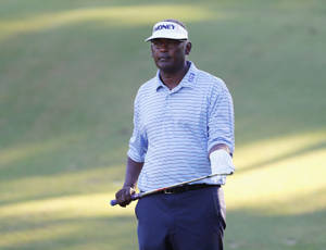 Holding Golf Club Vijay Singh Wallpaper