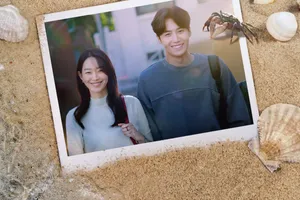 Hometown Cha Cha Cha Main Couple Wallpaper