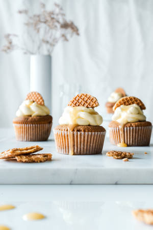 Honey Waffle Cupcake Wallpaper