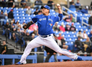 Hyun Jin Ryu Wearing Blue White Wallpaper