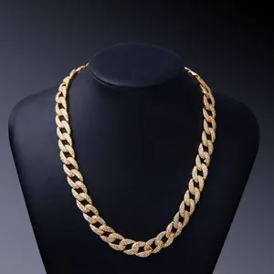 Image Shiny Gold Chain In The Shape Of A Figure 8 Wallpaper