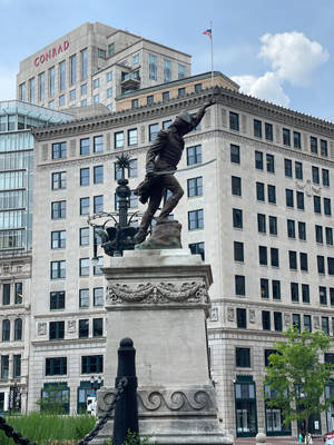 Indianapolis Soldiers’ And Sailors’ Monument Wallpaper