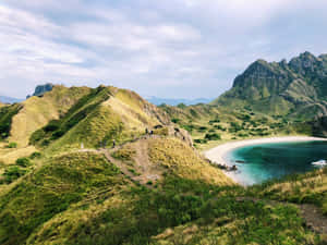 Indonesia's Komodo Island Deep Blue Sea Wallpaper