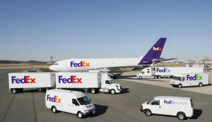 Innovative Tracking Solutions With Fedex Couriers Wallpaper