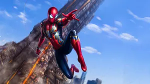Iron Spider Spiderman Comic Strip Wallpaper
