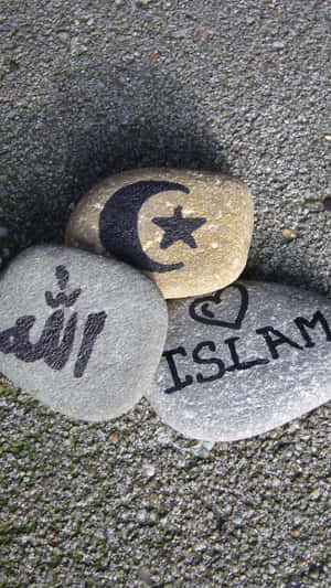 Islamic Symbols Pebbles Wallpaper