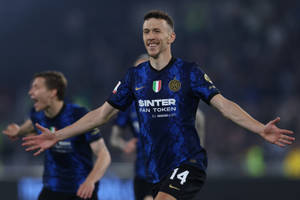 Ivan Perisic In Blue Jersey Wallpaper