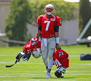 Jacoby Brissett Carries Uniform Wallpaper