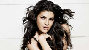 Jacqueline Fernandez Curly Hair Wallpaper