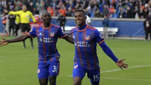 Jamaica Calls Six Allan Cruz Wallpaper