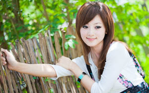 Japan Cute Woman Wallpaper