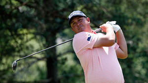 Jason Dufner In A Pink Shirt Wallpaper