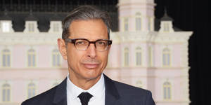 Jeff Goldblum Eyewear Icon Wallpaper