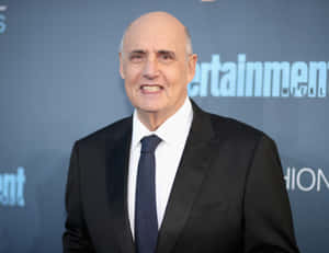 Jeffrey Tambor Posing At A Red-outfit Wallpaper