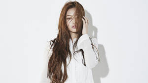 Jennie Kim Messy Hair Look Wallpaper