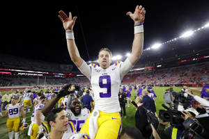 Joe Burrow Celebration Wallpaper