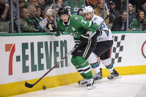 John Klingberg Dallars Stars Nhl Game Wallpaper