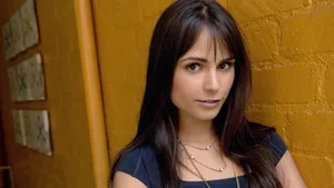 Jordana Brewster Thin Lips Wallpaper