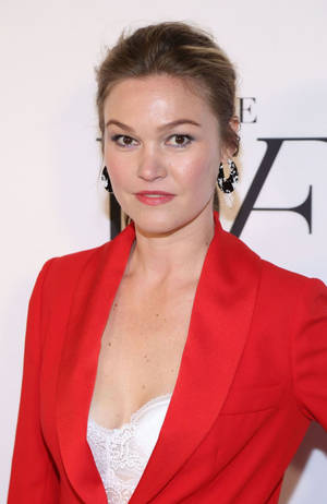 Julia Stiles Actress Red Coat Wallpaper