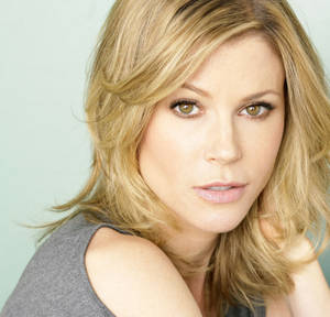 Julie Bowen Actress Professional Photo Wallpaper