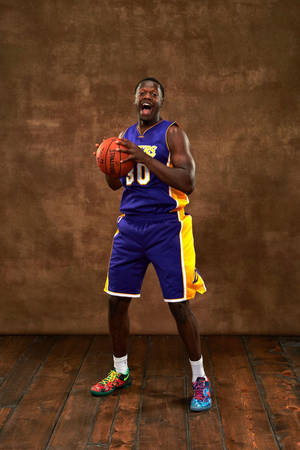 Julius Randle Photoshoot Away Uniform Wallpaper