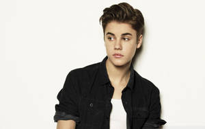 Justin Bieber On The Cover Of His Hit Single 'boyfriend' Wallpaper