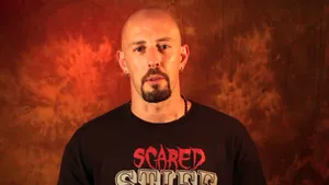Justin Credible Red Close Up Wallpaper