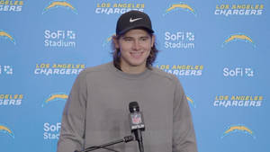 Justin Herbert Los Angeles Chargers Nfl Wallpaper
