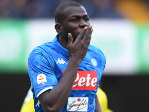 Kalidou Koulibaly Blows A Kiss Wallpaper