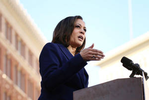 Kamala Harris Campaign Rally 2019 Wallpaper