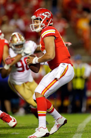 Kansas City Chiefs Quarterback Patrick Mahomes Prior To A Game Wallpaper