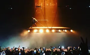 Kanye West Saint Pablo Bent Wallpaper